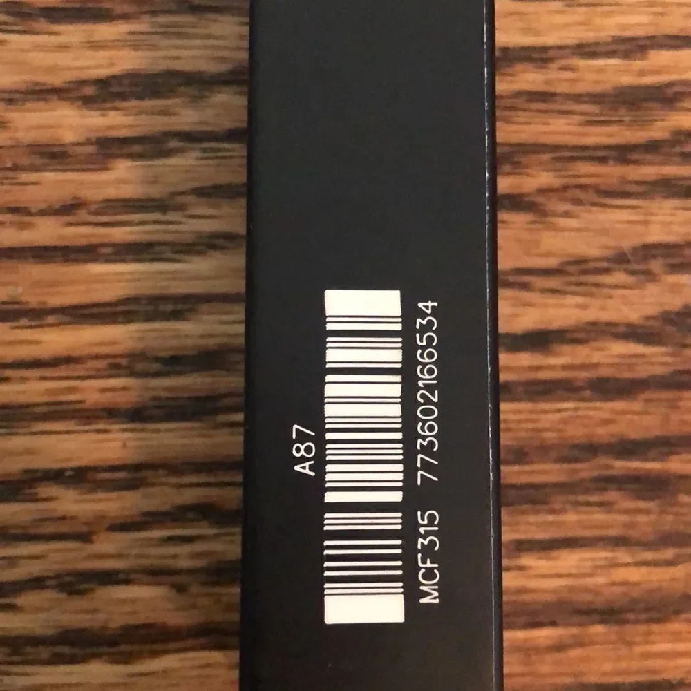 MAC Cosmetics m·a·c lipstick